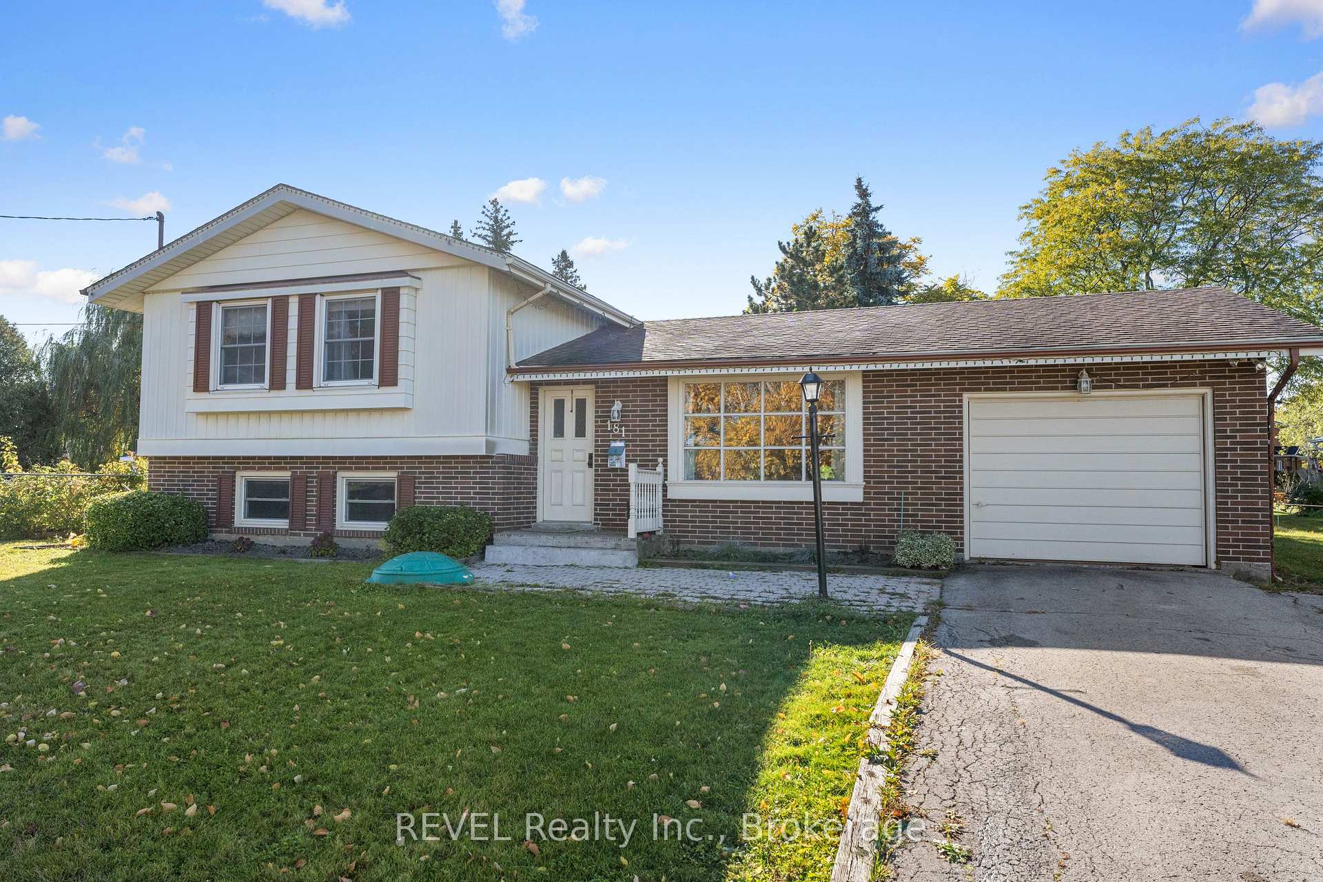 Photo 3 of 181 St Davids Road, Thorold, Confederation Heights — HOMEH