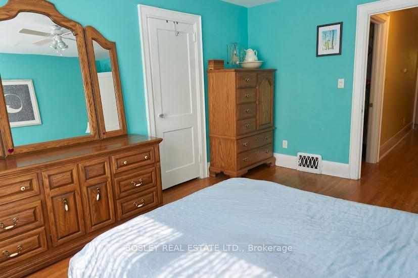 Photo 12 of 11 Bonnie Brae Boulevard, Toronto, Danforth Village-East York — HOMEH