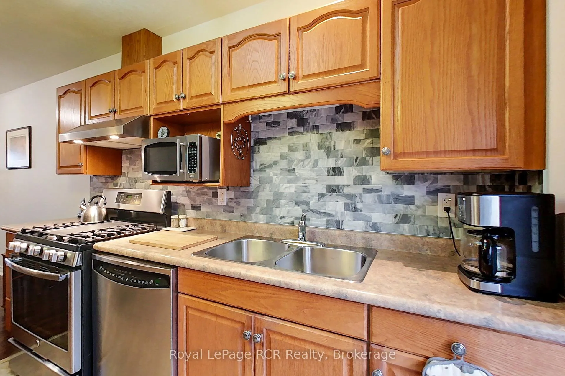 Photo 11 of Unit 3, 302 Park Street W, West Grey — HOMEH
