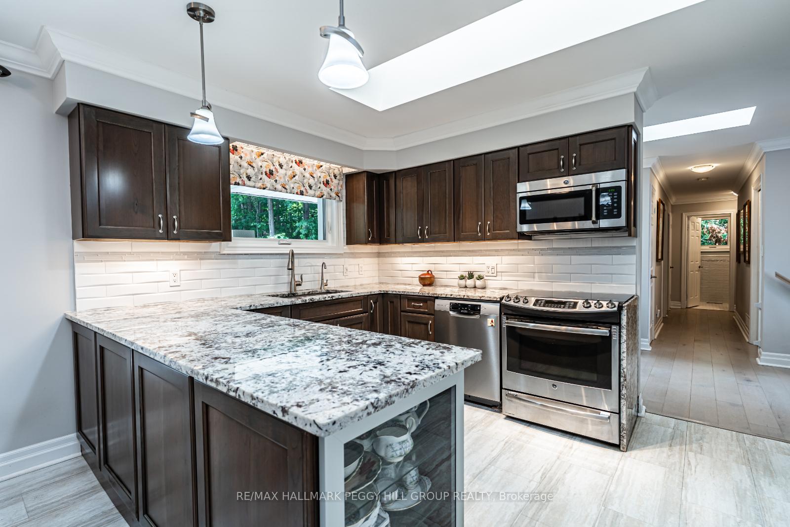 Photo 6 of 1457 Champlain Road, Tiny, Rural Tiny — HOMEH