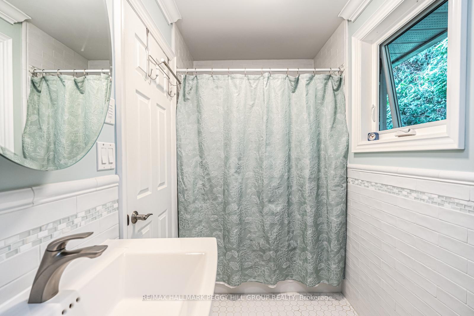 Photo 13 of 1457 Champlain Road, Tiny, Rural Tiny — HOMEH
