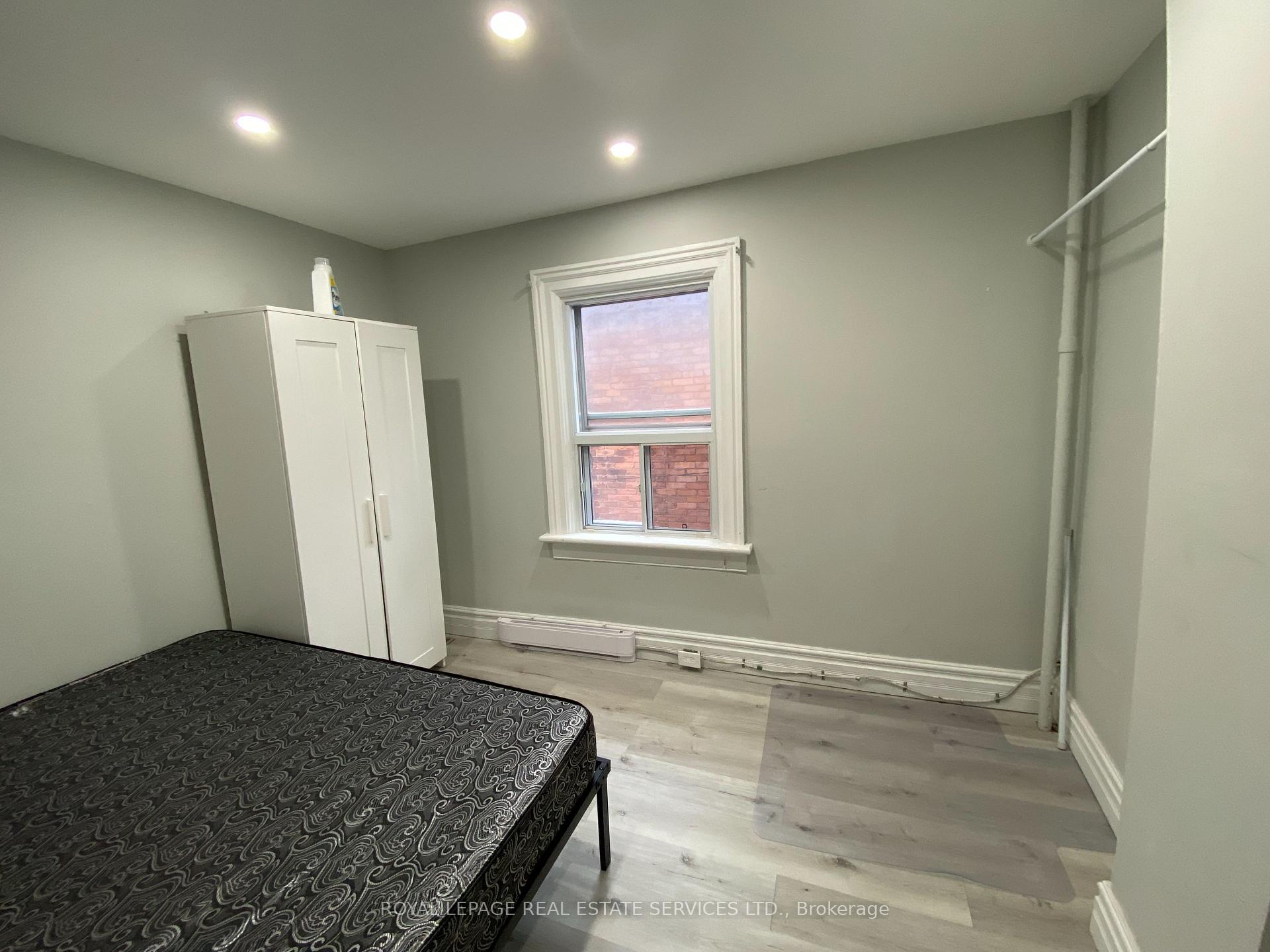 Photo 3 of Unit 204, 206 Carlton Street, Toronto, Cabbagetown-South St. James Town — HOMEH