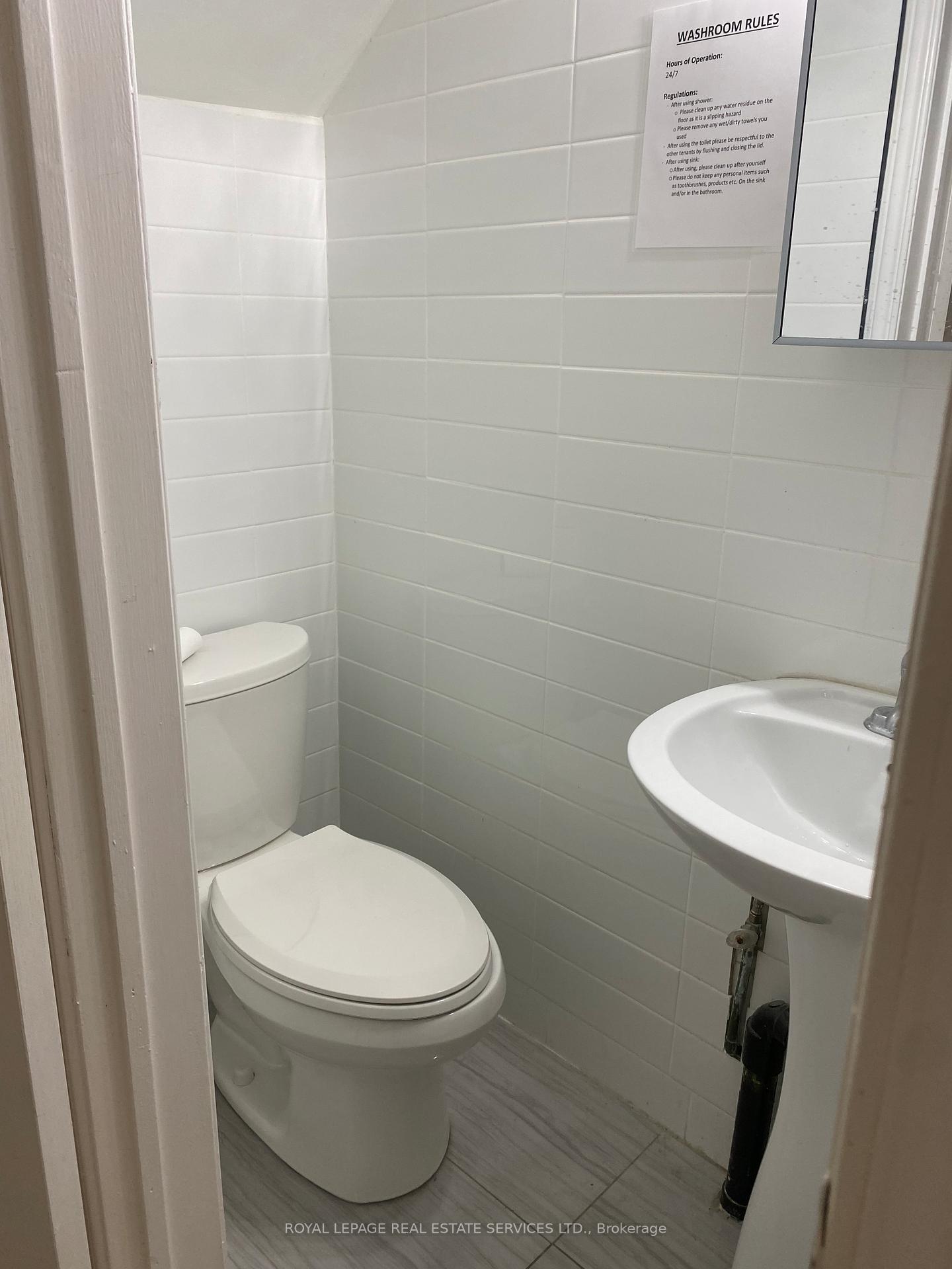Photo 5 of Unit 204, 206 Carlton Street, Toronto, Cabbagetown-South St. James Town — HOMEH