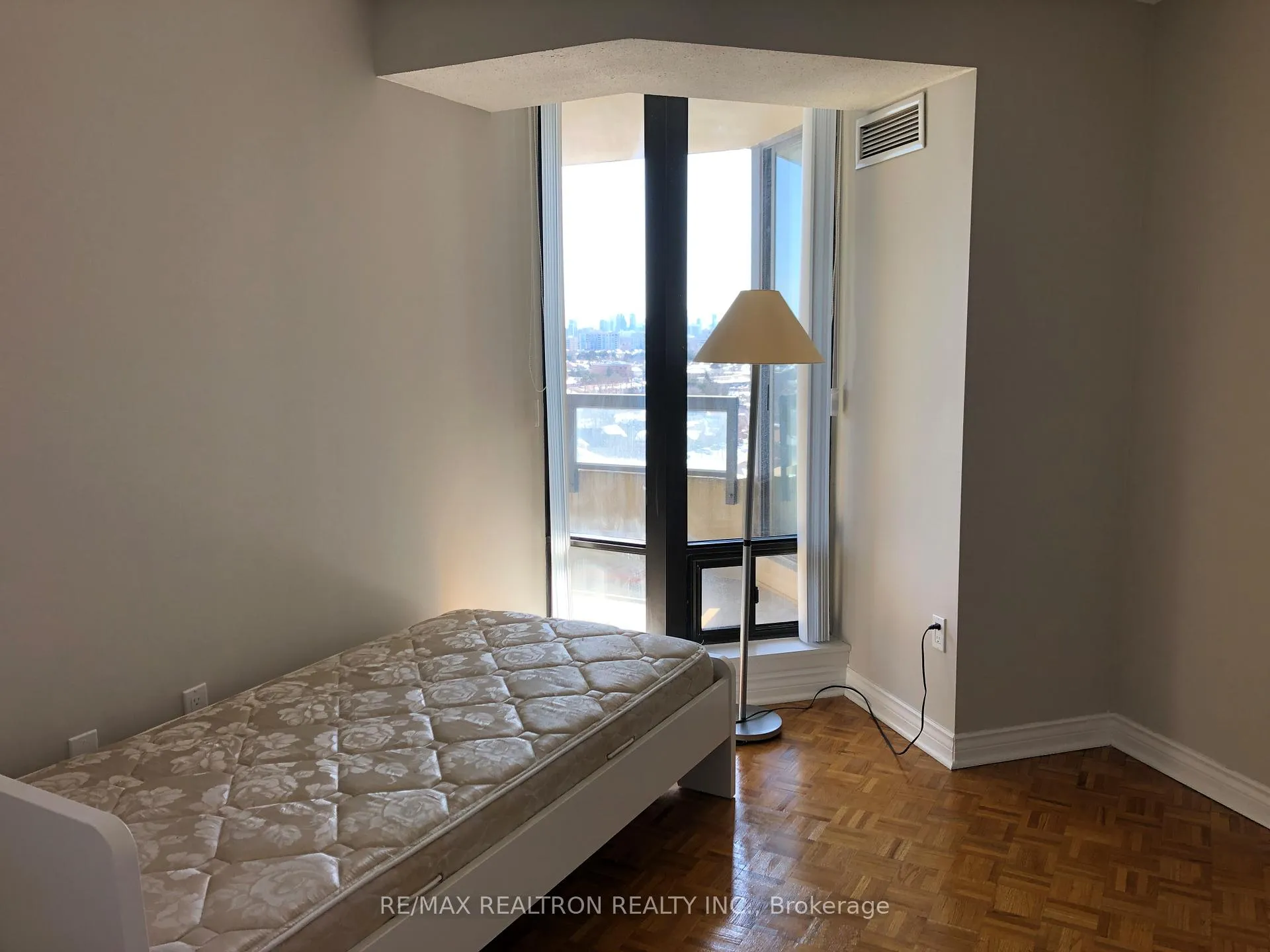 Photo 8 of Unit 1206, 7420 Bathurst Street, Vaughan, Brownridge — HOMEH