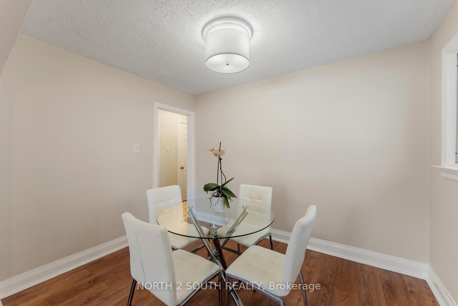 Photo 10 of 506 Donlands Avenue, Toronto, East York — HOMEH