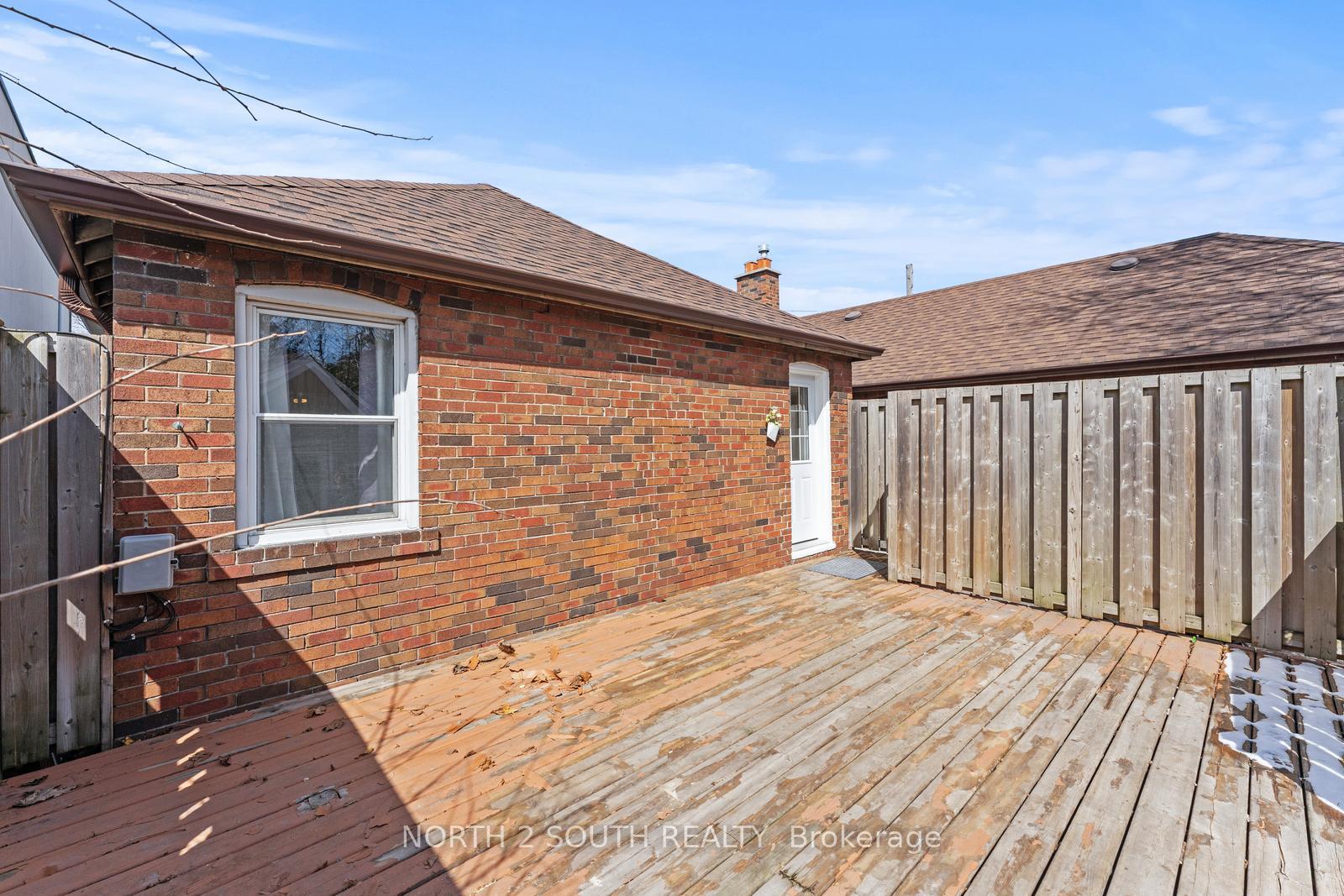 Photo 37 of 506 Donlands Avenue, Toronto, East York — HOMEH