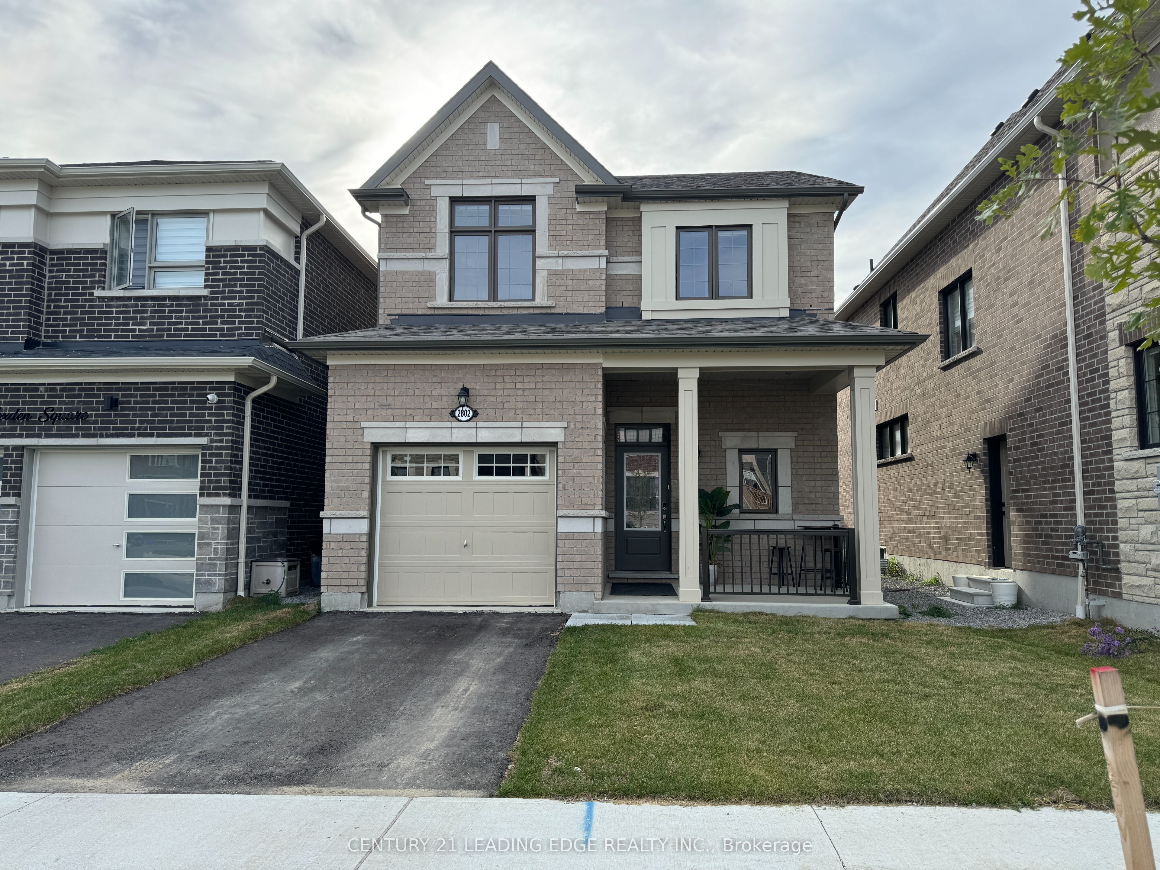 Photo 2 of 2802 Foxden Square, Pickering, Rural Pickering — HOMEH