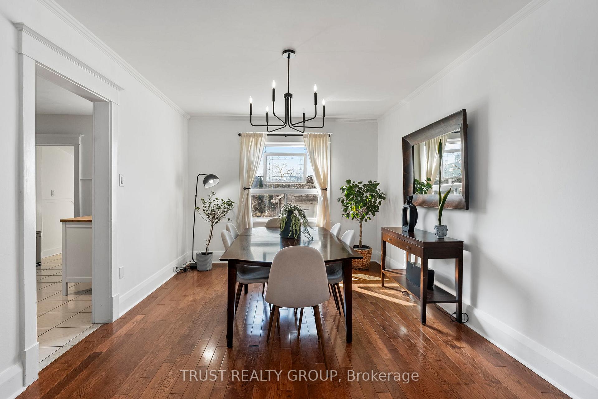 Photo 9 of 127 Wolverleigh Boulevard, Toronto, Danforth — HOMEH