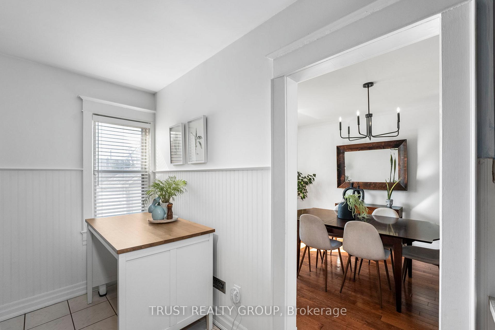 Photo 17 of 127 Wolverleigh Boulevard, Toronto, Danforth — HOMEH