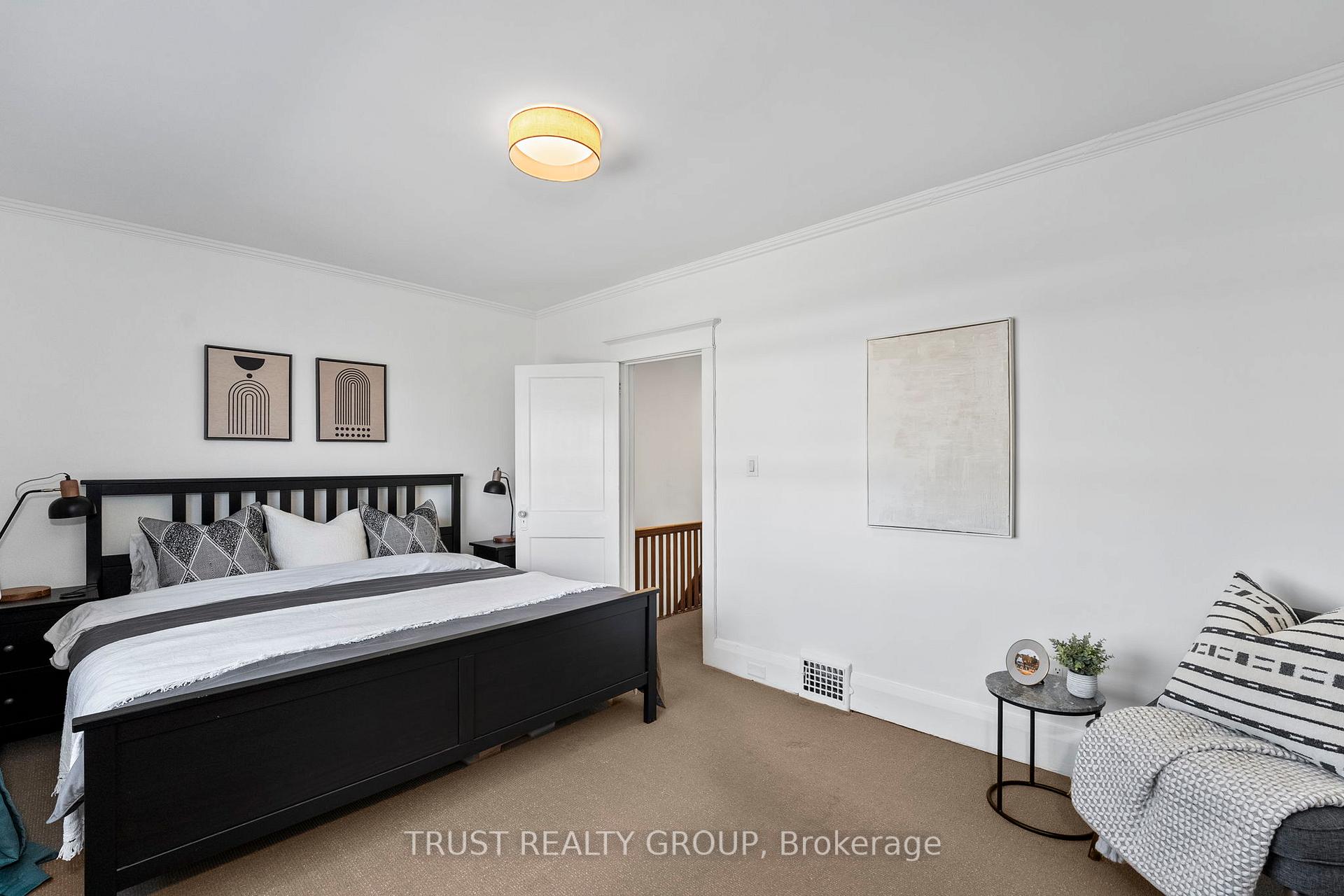 Photo 19 of 127 Wolverleigh Boulevard, Toronto, Danforth — HOMEH
