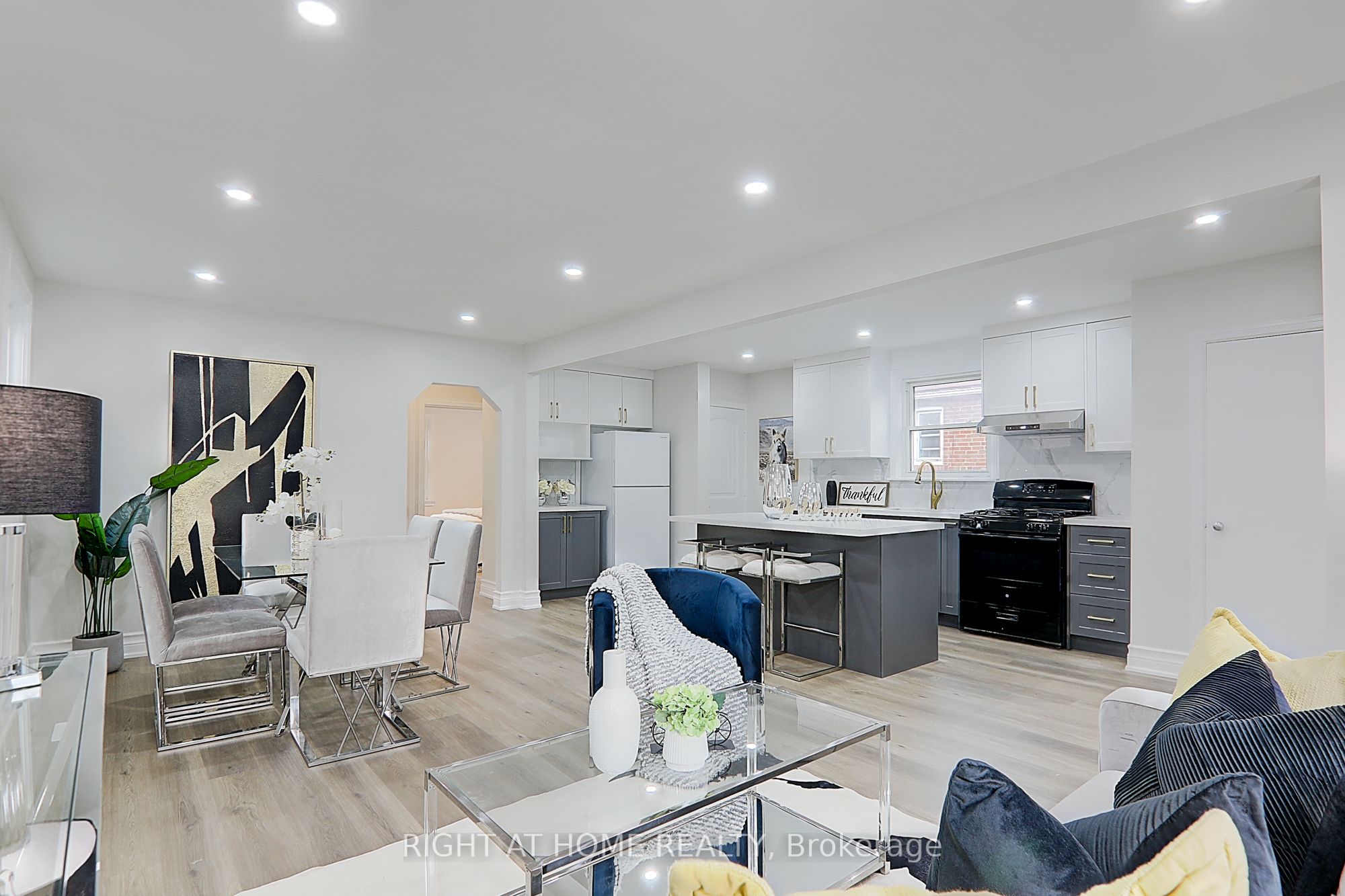 Photo 63 of 19 Stellarton Road, Scarborough, Clairlea-Birchmount — HOMEH