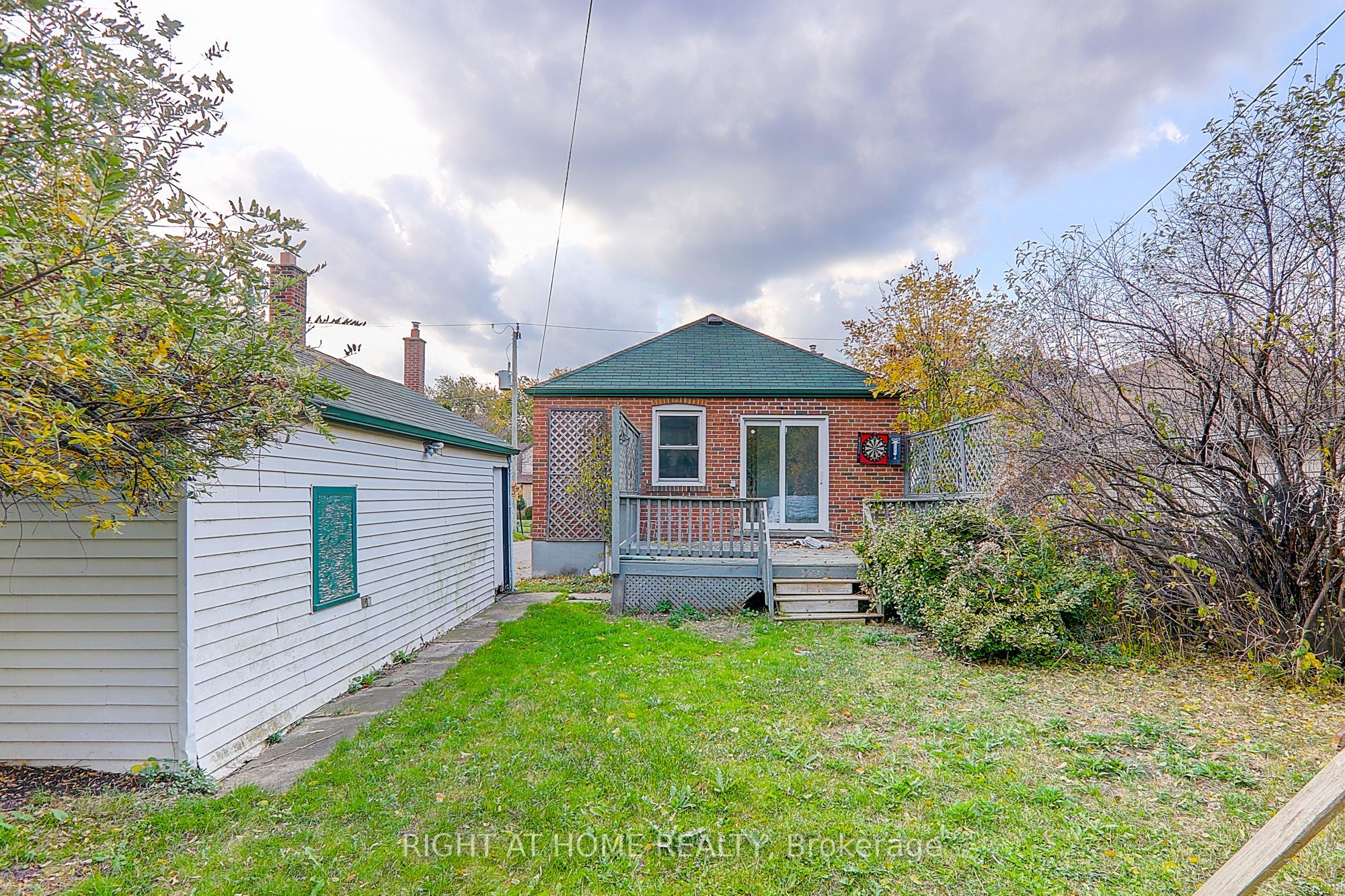 Photo 48 of 19 Stellarton Road, Scarborough, Clairlea-Birchmount — HOMEH