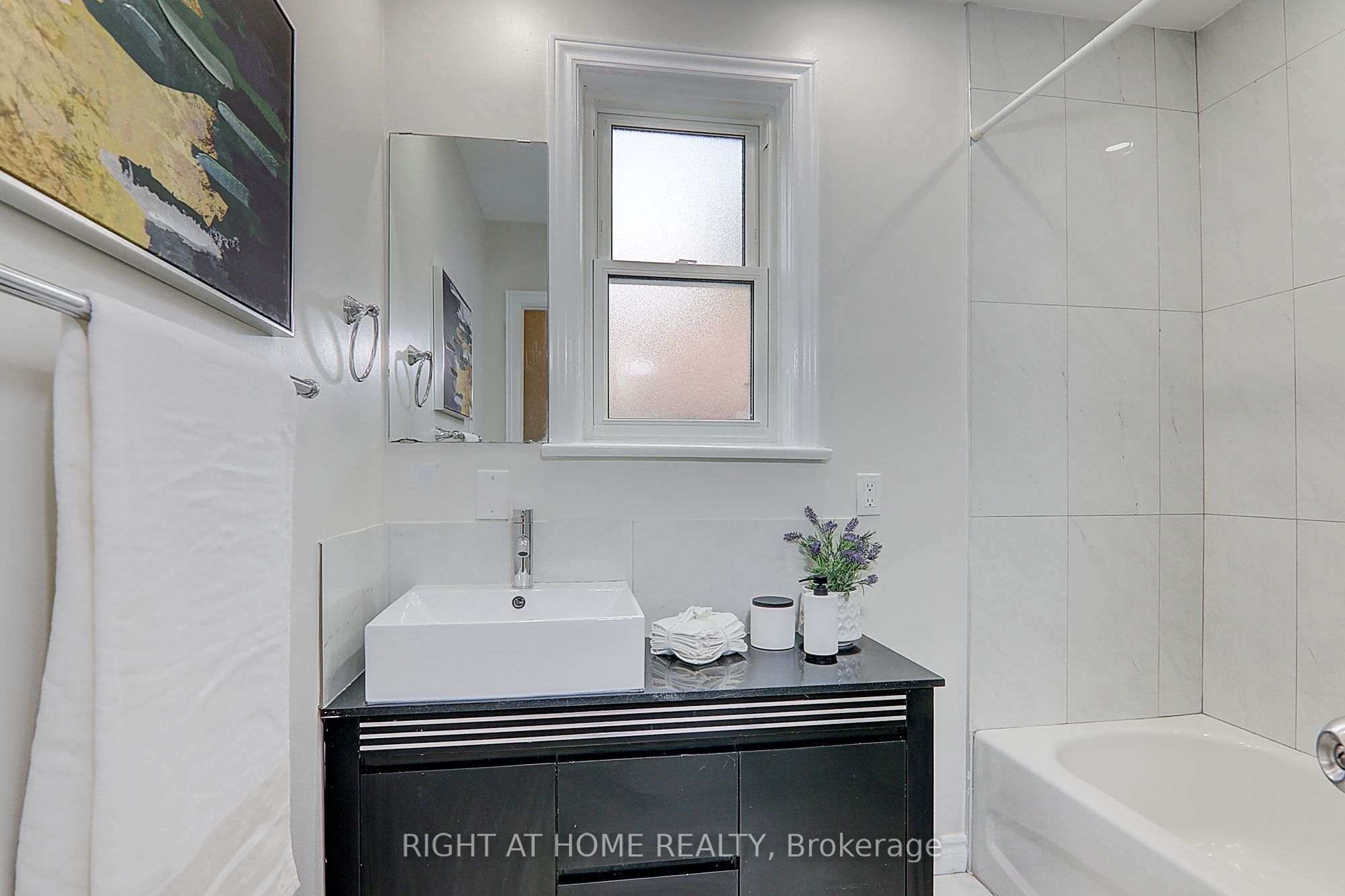 Photo 73 of 19 Stellarton Road, Scarborough, Clairlea-Birchmount — HOMEH