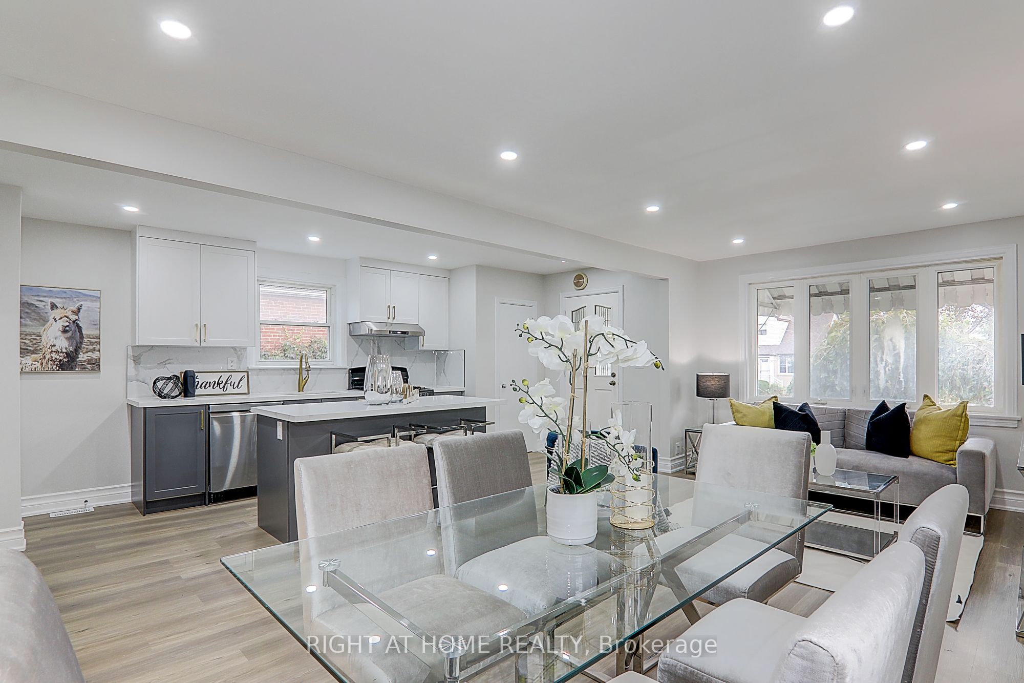 Photo 66 of 19 Stellarton Road, Scarborough, Clairlea-Birchmount — HOMEH