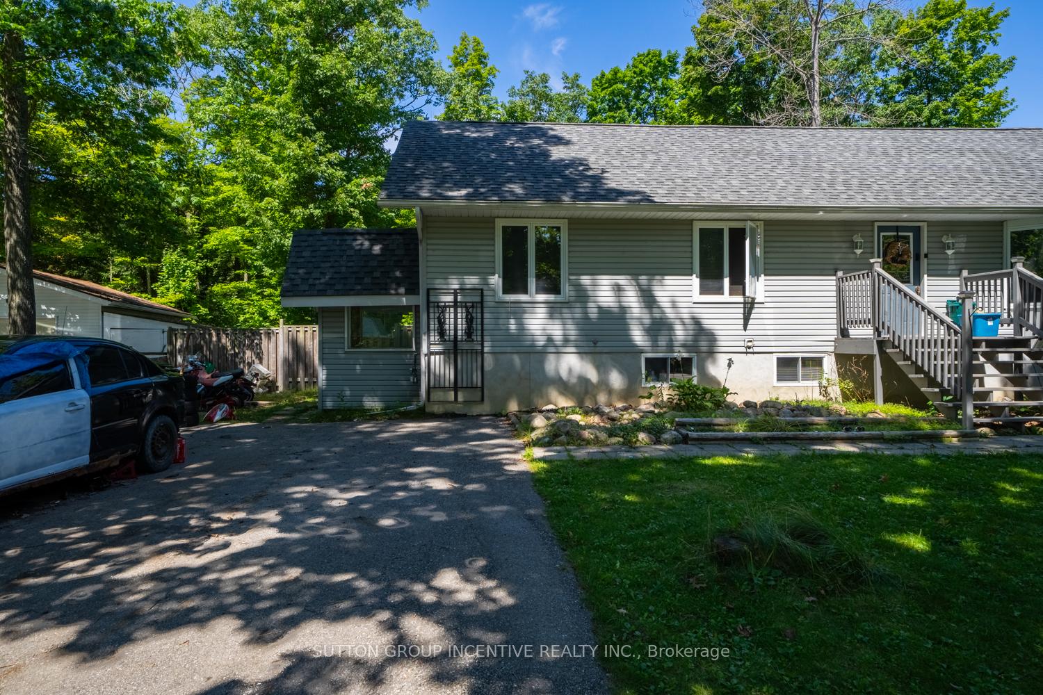 Photo 23 of 37 St. Laurent Boulevard, Tiny, Rural Tiny — HOMEH