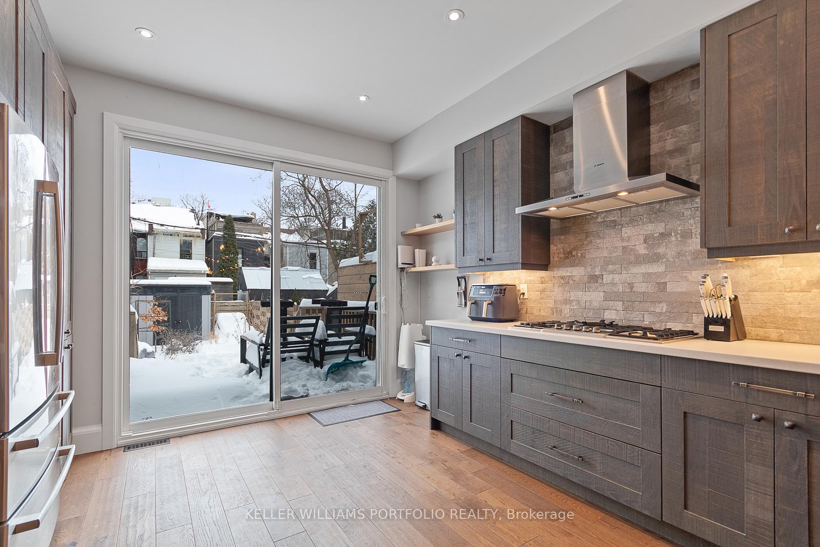 Photo 13 of 201 Boulton Avenue, Toronto, South Riverdale — HOMEH
