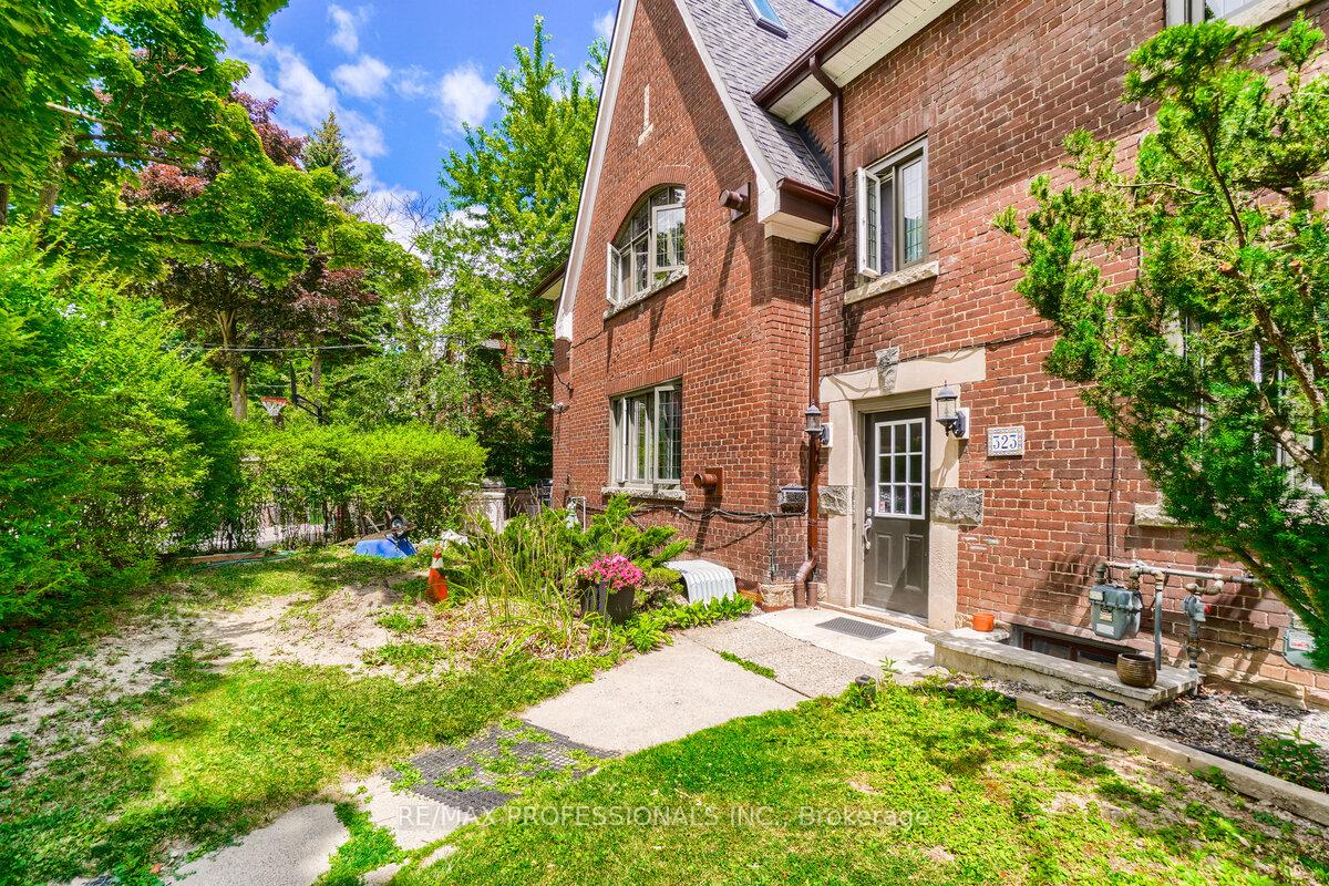Photo 9 of Unit 1, 323 Walmer Road, Toronto, Casa Loma — HOMEH