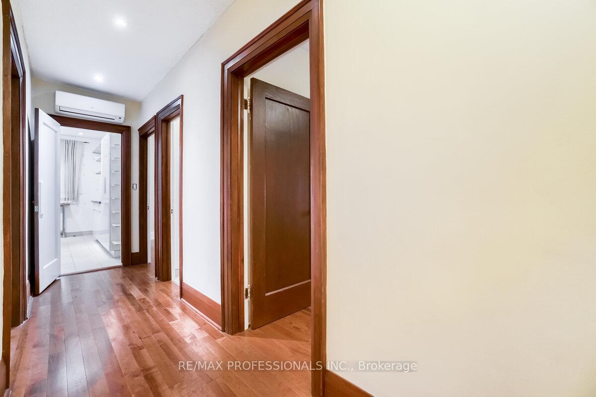 Photo 34 of Unit 1, 323 Walmer Road, Toronto, Casa Loma — HOMEH