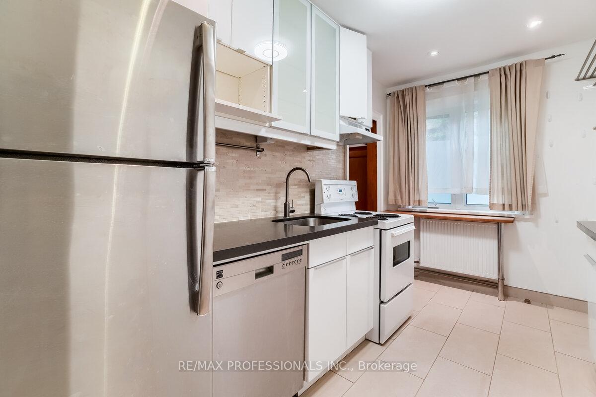 Photo 14 of Unit 1, 323 Walmer Road, Toronto, Casa Loma — HOMEH