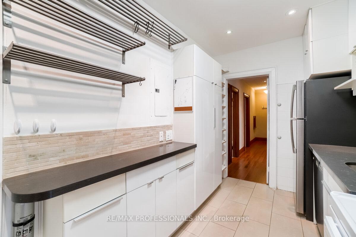 Photo 20 of Unit 1, 323 Walmer Road, Toronto, Casa Loma — HOMEH