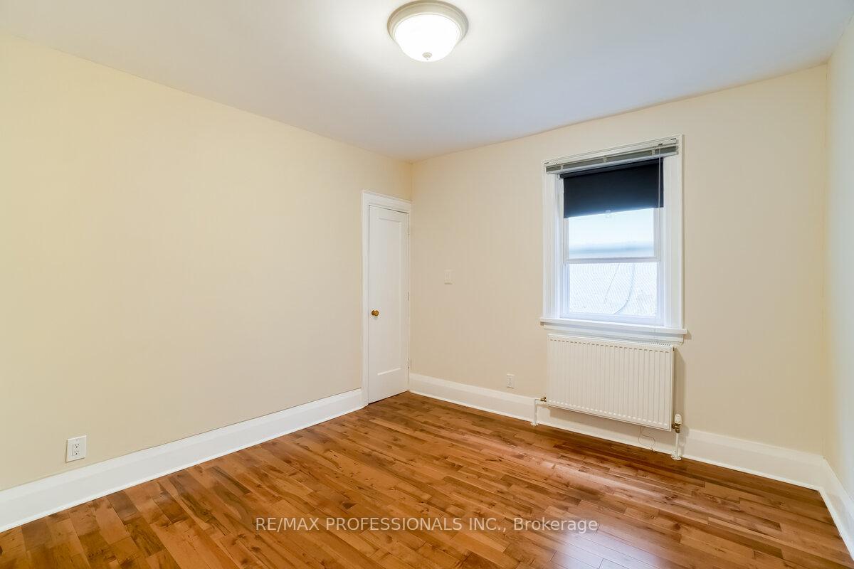 Photo 36 of Unit 1, 323 Walmer Road, Toronto, Casa Loma — HOMEH