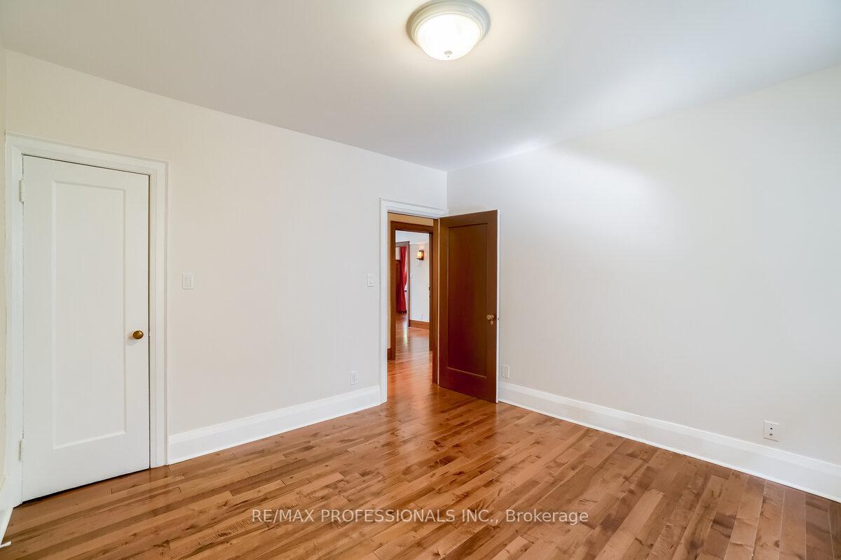 Photo 23 of Unit 1, 323 Walmer Road, Toronto, Casa Loma — HOMEH