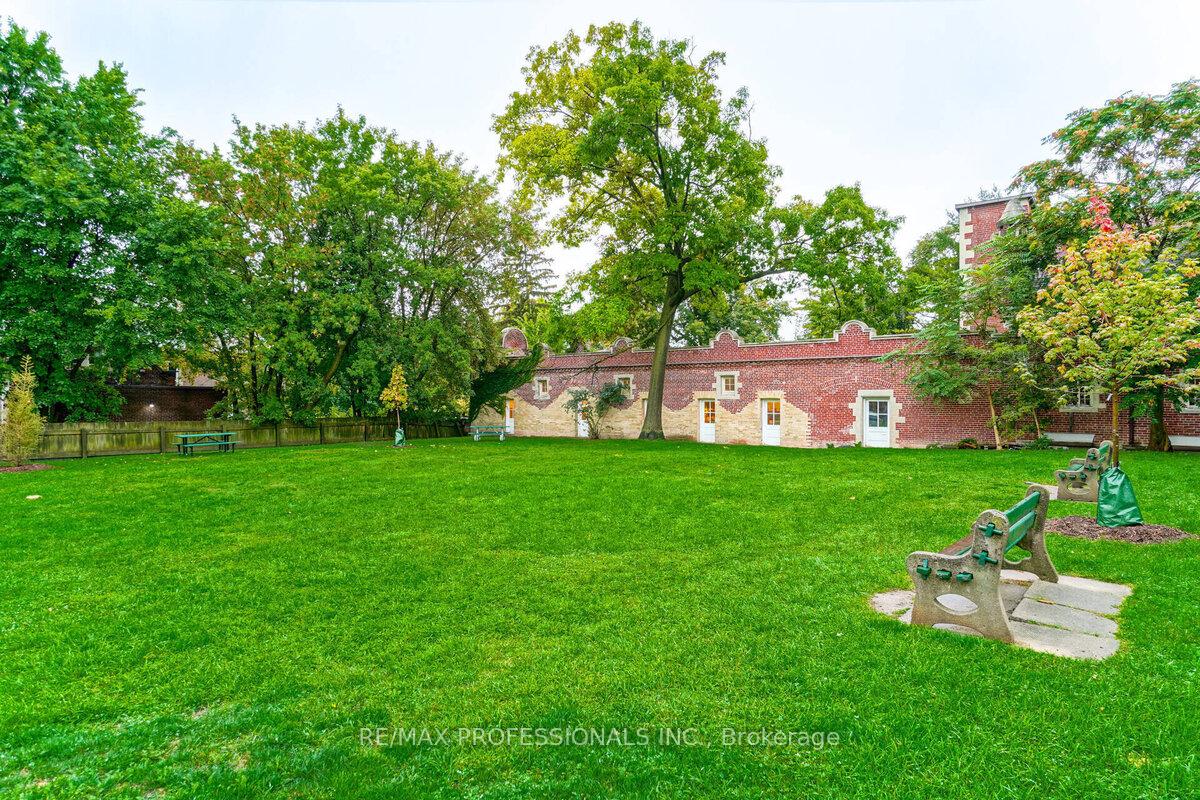 Photo 27 of Unit 1, 323 Walmer Road, Toronto, Casa Loma — HOMEH