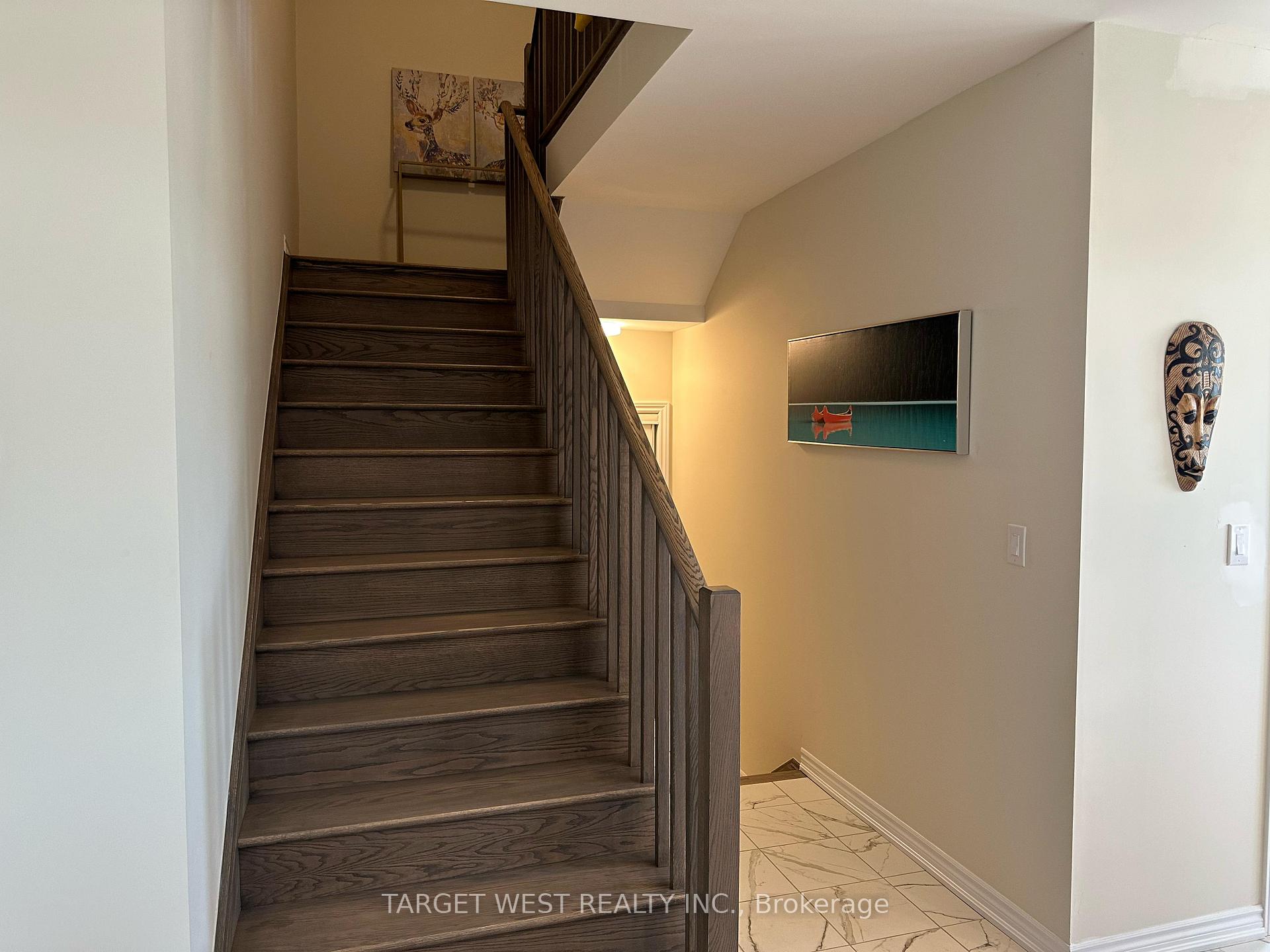 Photo 13 of 209 Vanilla Trail, Thorold, Rolling Meadows — HOMEH