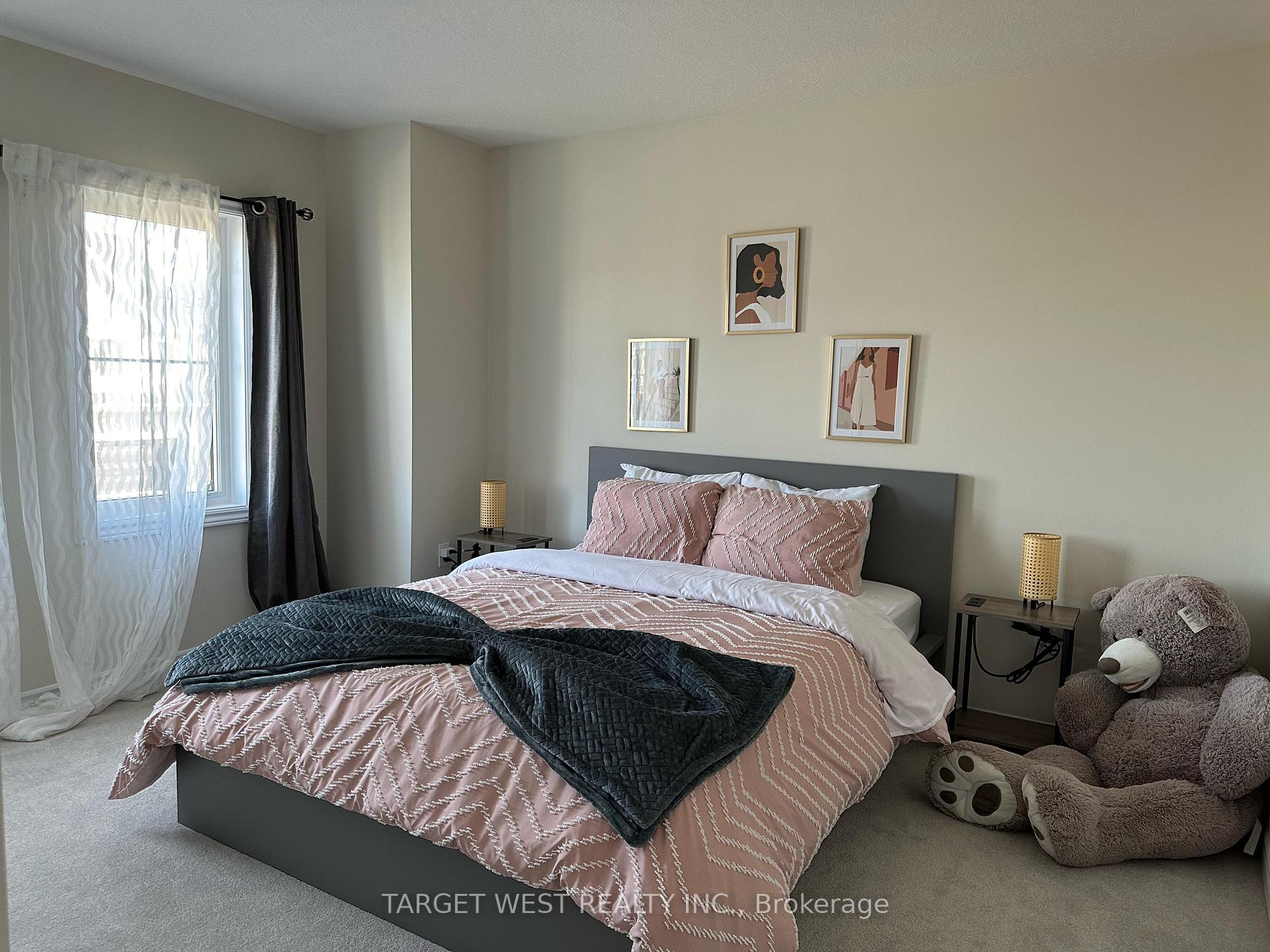 Photo 15 of 209 Vanilla Trail, Thorold, Rolling Meadows — HOMEH