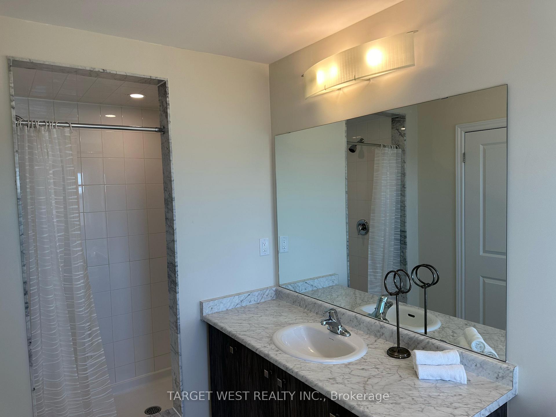 Photo 18 of 209 Vanilla Trail, Thorold, Rolling Meadows — HOMEH