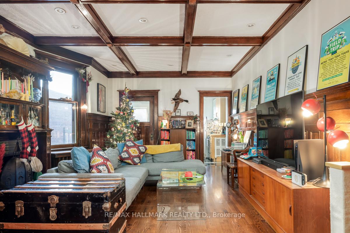 Photo 7 of Unit Main, 368 Palmerston Boulevard, Toronto, Palmerston-Little Italy — HOMEH
