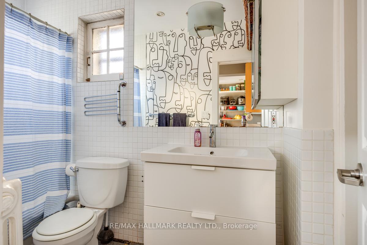 Photo 19 of Unit Main, 368 Palmerston Boulevard, Toronto, Palmerston-Little Italy — HOMEH