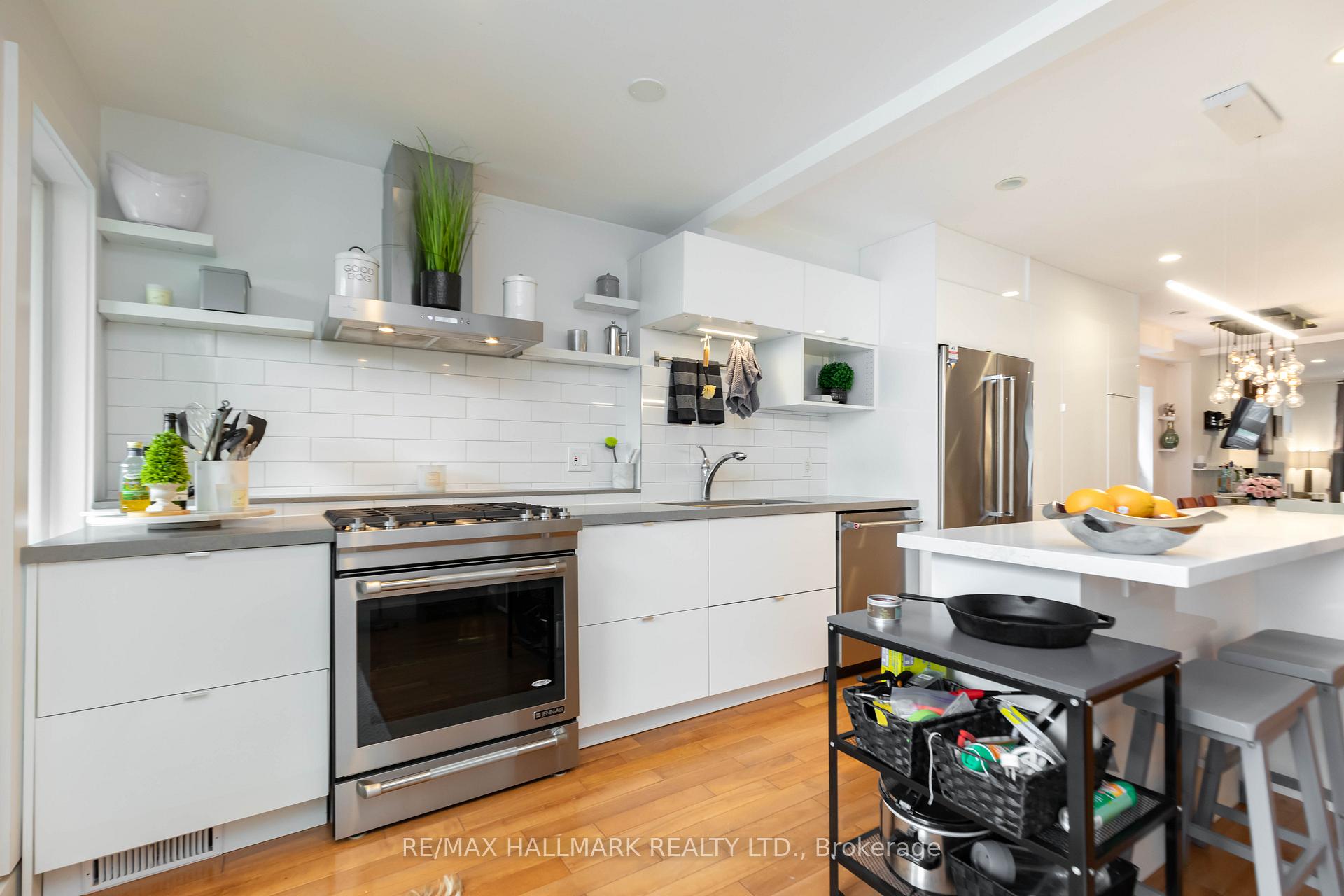 Photo 15 of 9 Ashdale Avenue, Toronto, Greenwood-Coxwell — HOMEH