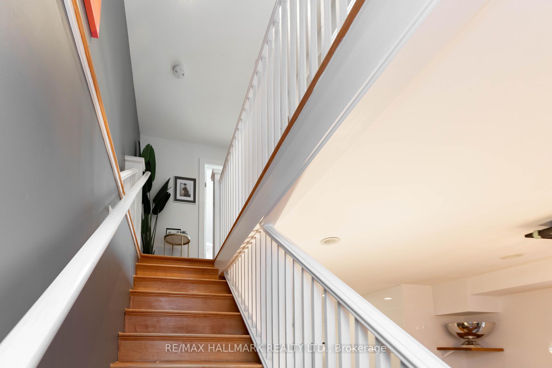 Photo 21 of 9 Ashdale Avenue, Toronto, Greenwood-Coxwell — HOMEH