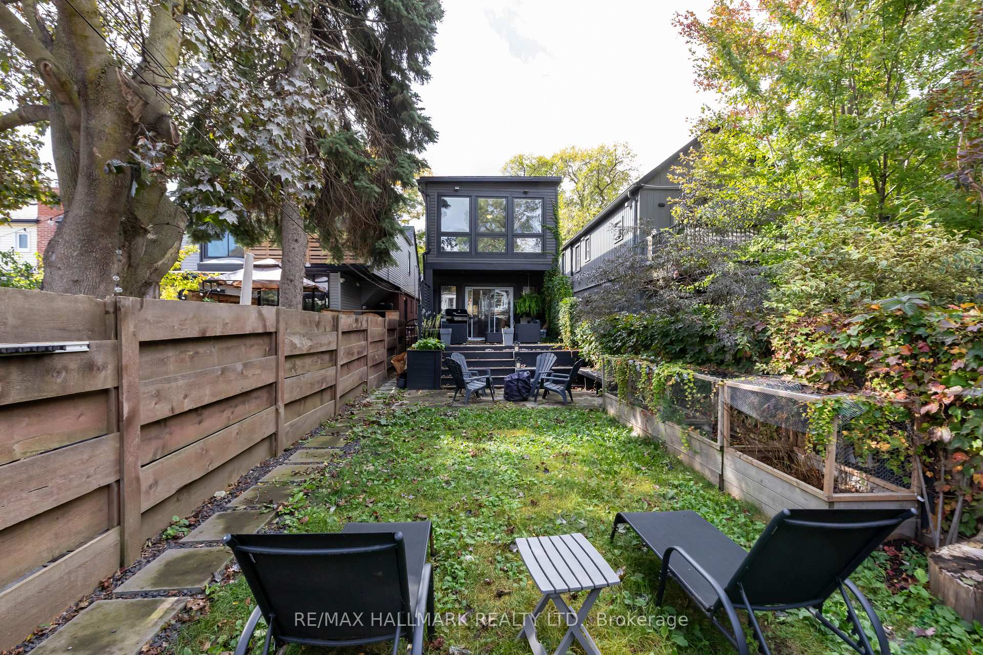 Photo 48 of 9 Ashdale Avenue, Toronto, Greenwood-Coxwell — HOMEH