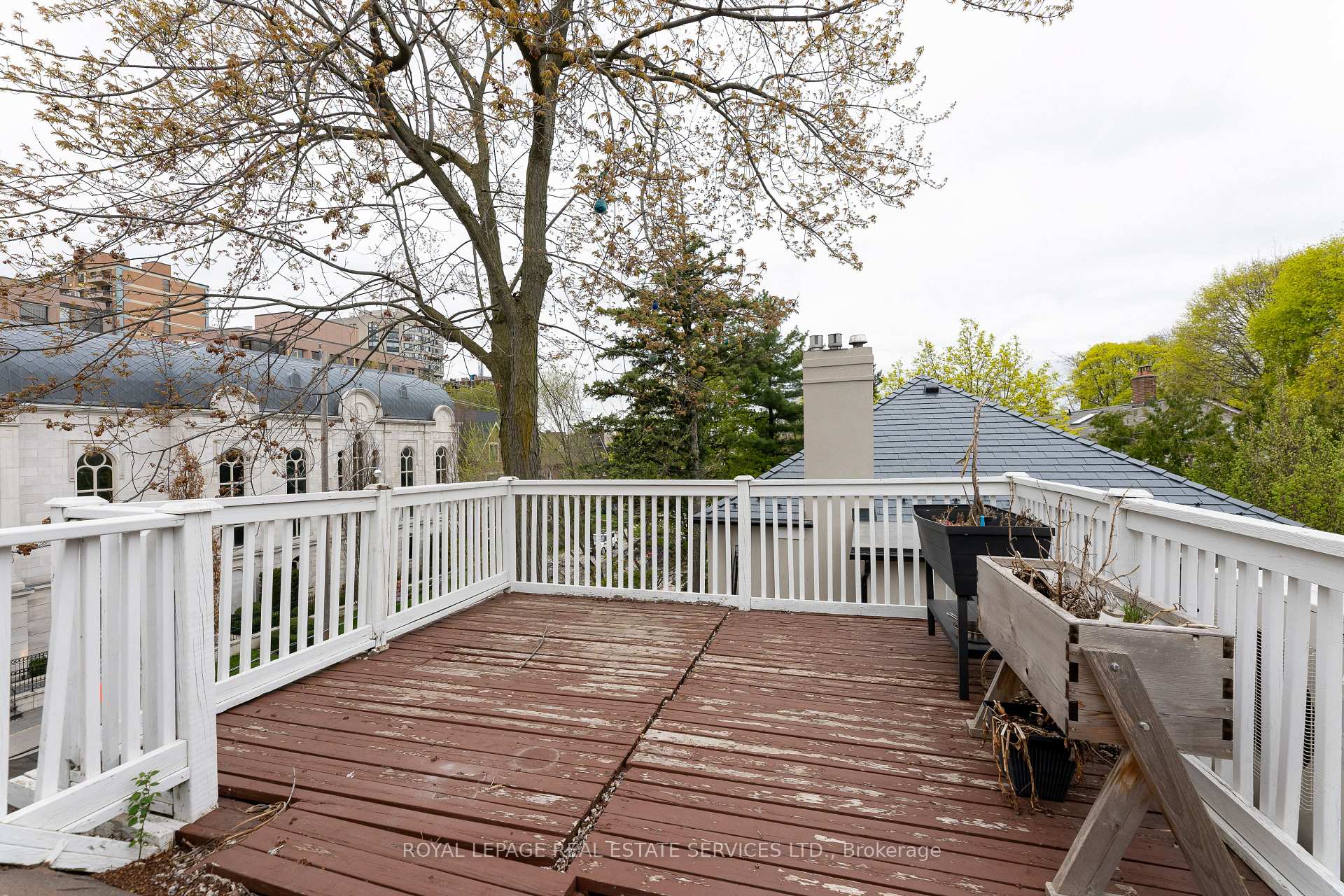 Photo 10 of Unit 3, 18 Shorncliffe Avenue, Toronto, Forest Hill South — HOMEH