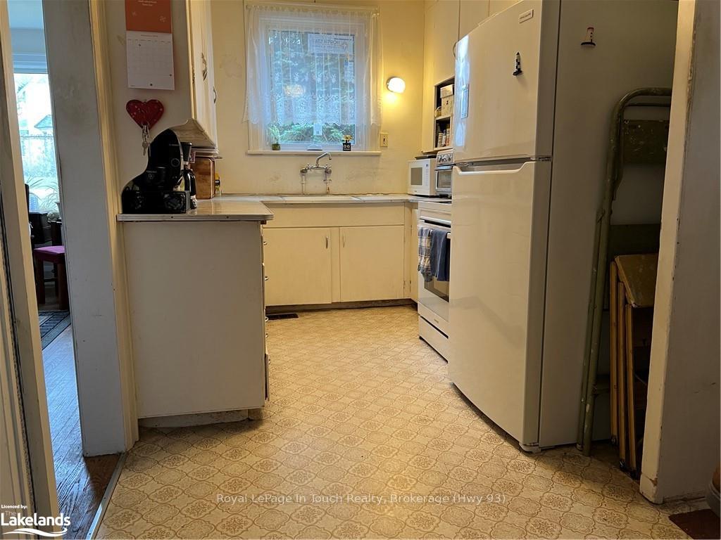 Photo 11 of 142 Jephson Street, Tay, Victoria Harbour — HOMEH