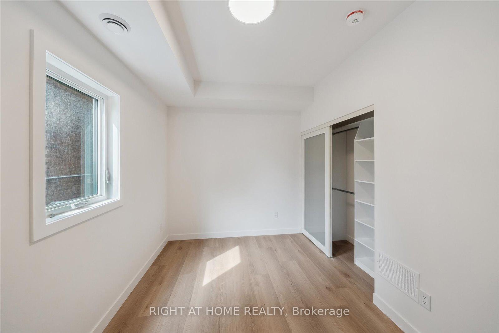 Photo 6 of Unit 5, 125 Kendal Ave, Toronto, The Annex — HOMEH