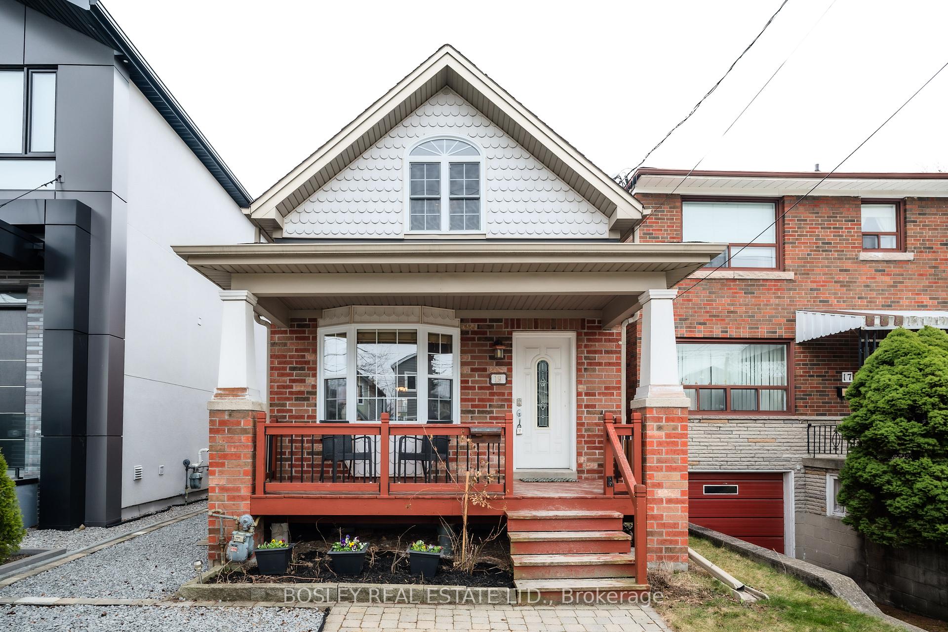 Photo 1 of 19 Epsom Avenue, Toronto, Woodbine-Lumsden — HOMEH