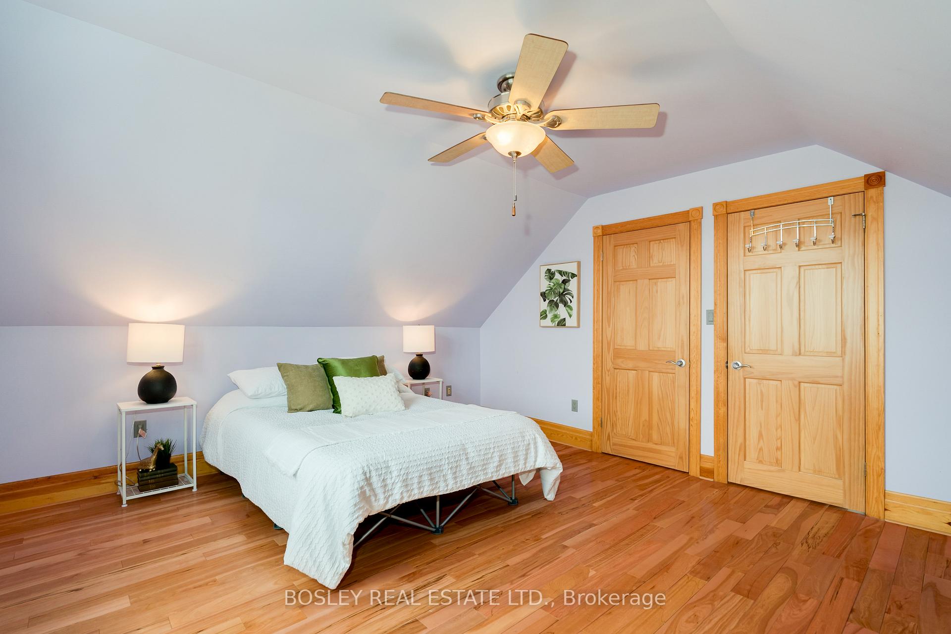 Photo 11 of 19 Epsom Avenue, Toronto, Woodbine-Lumsden — HOMEH