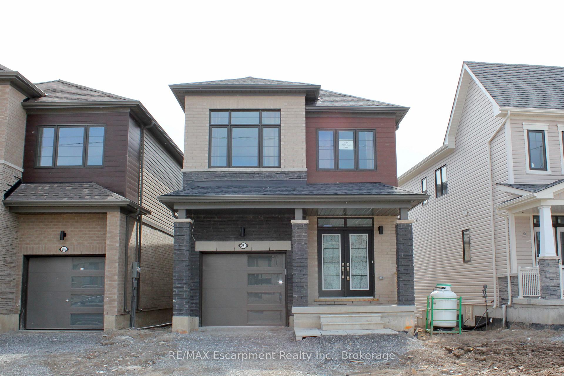 Photo 1 of 261 Velvet Way, Thorold, Rolling Meadows — HOMEH