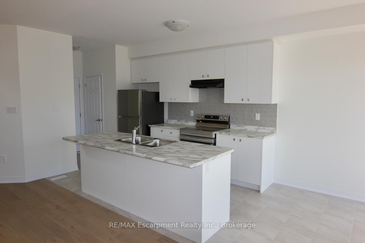 Photo 4 of 261 Velvet Way, Thorold, Rolling Meadows — HOMEH