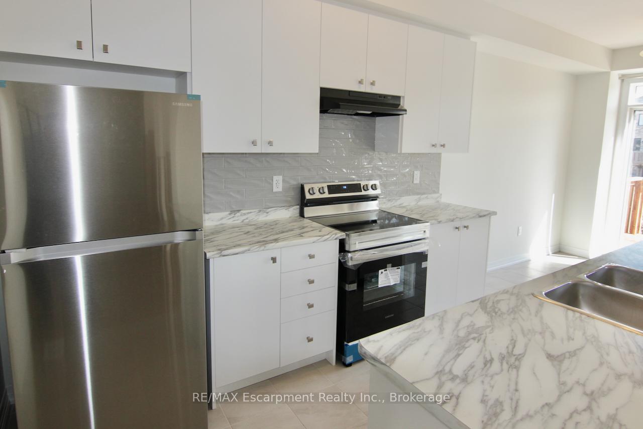 Photo 6 of 261 Velvet Way, Thorold, Rolling Meadows — HOMEH