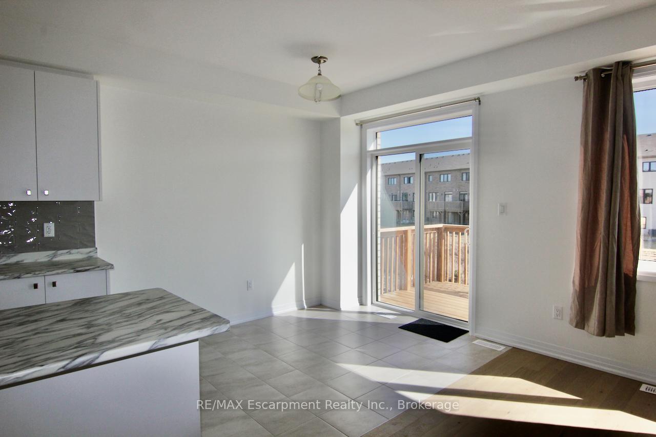 Photo 7 of 261 Velvet Way, Thorold, Rolling Meadows — HOMEH