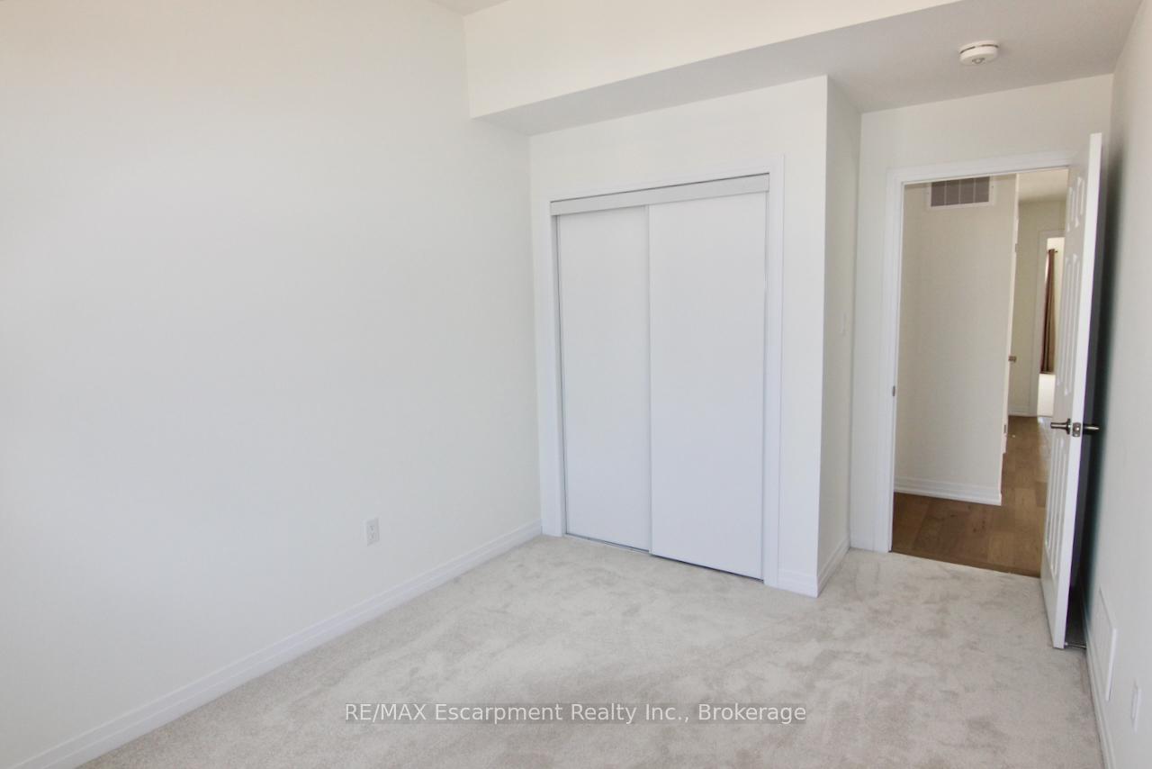 Photo 17 of 261 Velvet Way, Thorold, Rolling Meadows — HOMEH