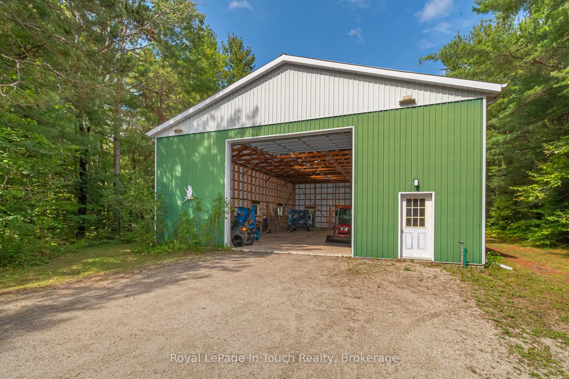 Photo 38 of 229 Dawsons Side Road, Tiny, Rural Tiny — HOMEH