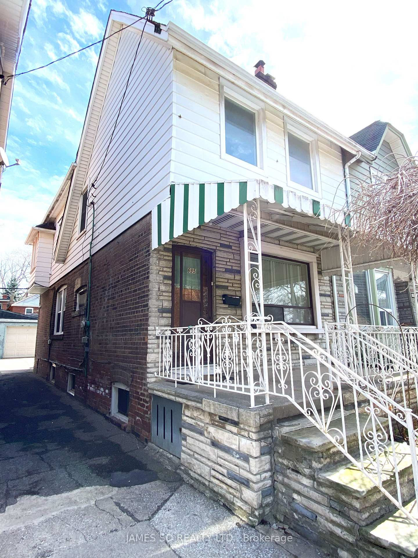 Front of Unit Main + 2nd Fl, 695 Greenwood Avenue