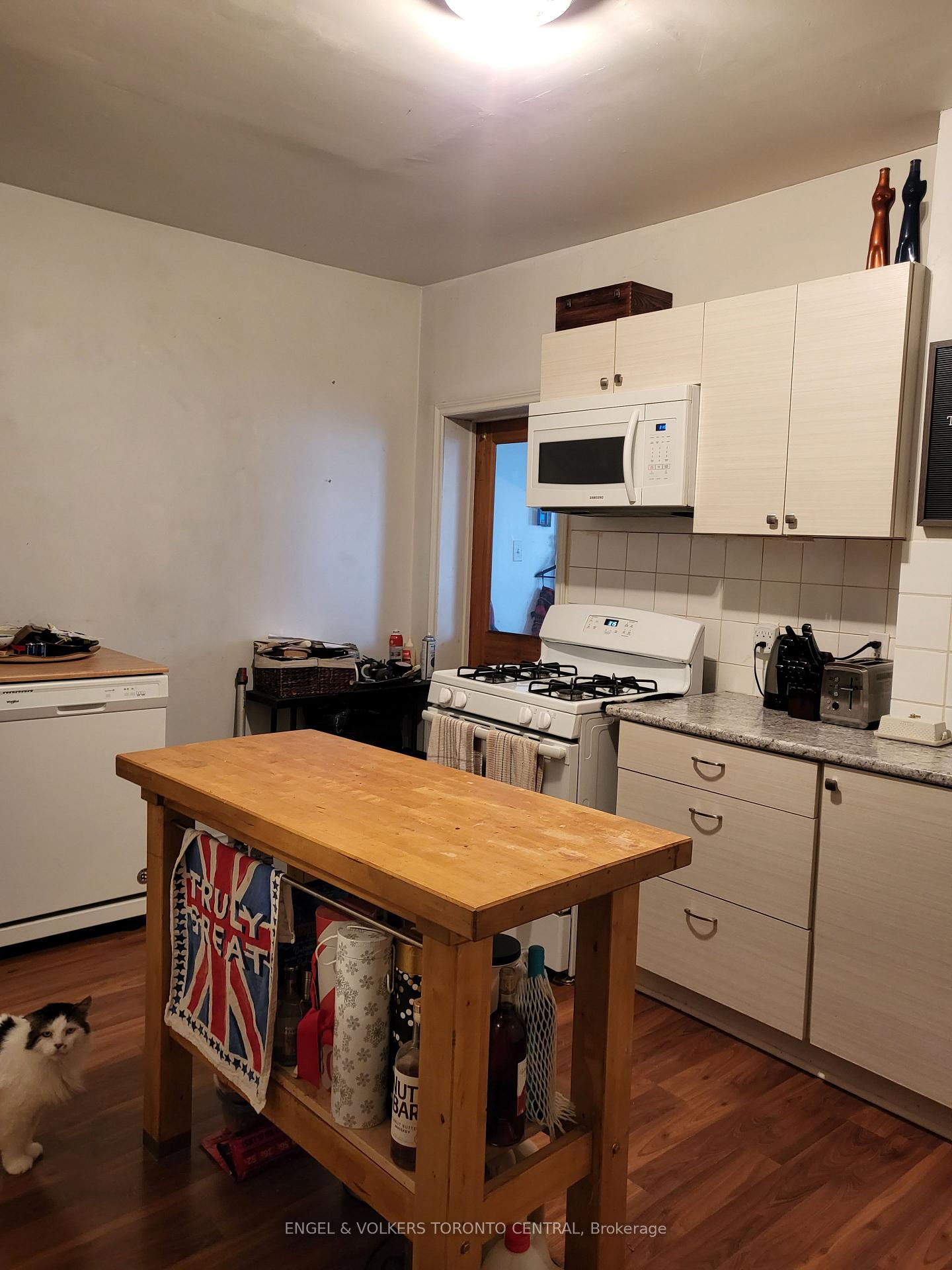 Photo 3 of 12 Endean Avenue, Toronto, South Riverdale — HOMEH