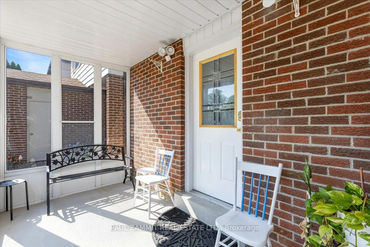 Photo 2 of 175 Simonston Boulevard, Markham, German Mills — HOMEH