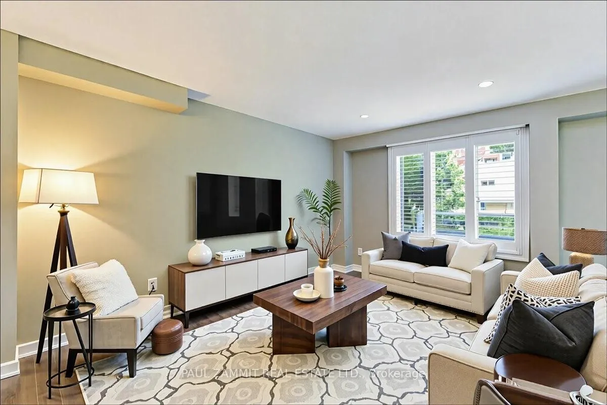 Photo 10 of 175 Simonston Boulevard, Markham, German Mills — HOMEH